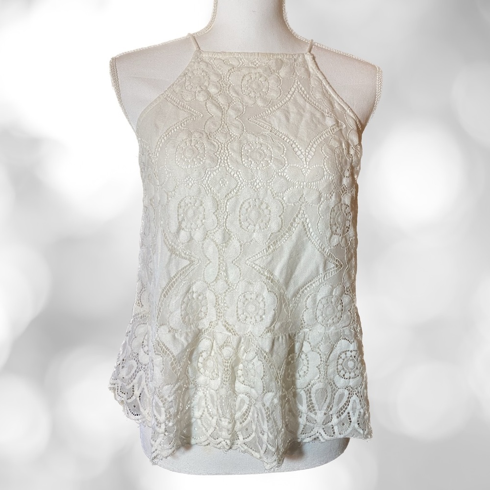 Women’s White Abercrombie & Fitch Lace Halter Top. Size Small. EUC.